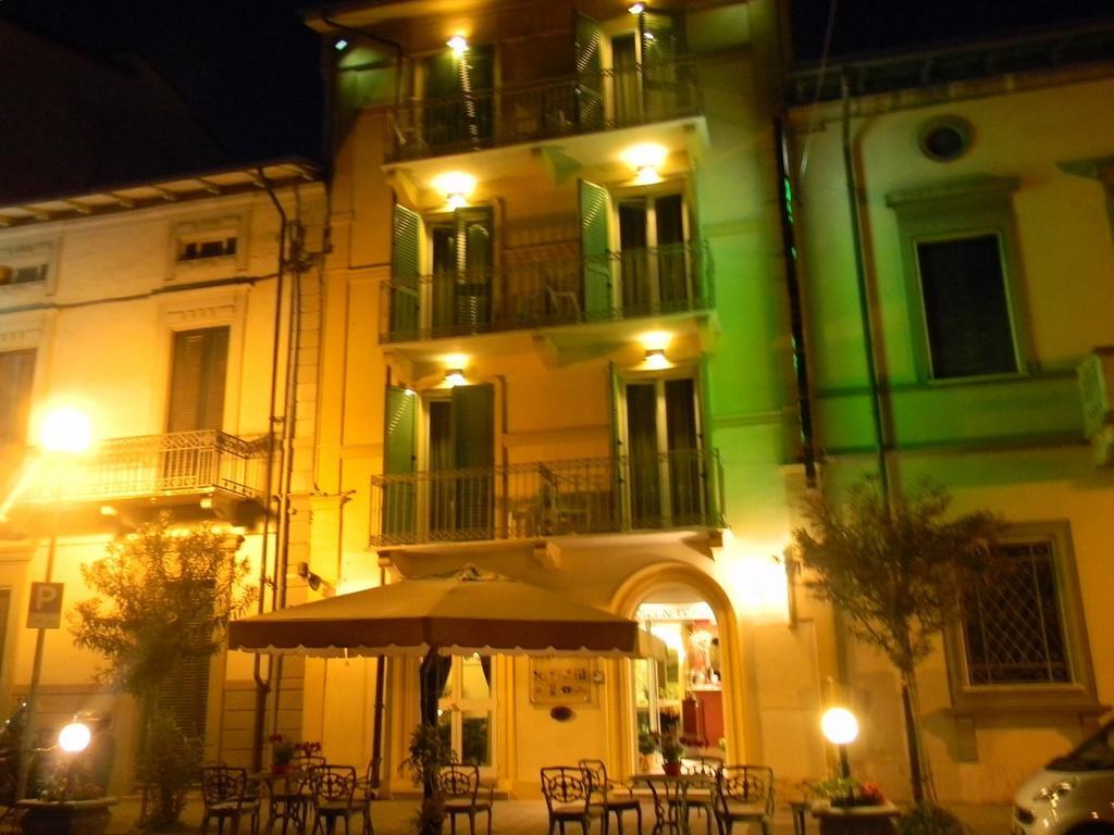 Hotel Villa Adriana Viareggio Exteriér fotografie